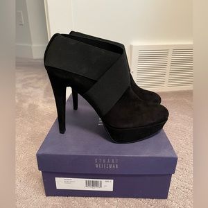 New Stuart Weitzman Kilgore black suede booties in size 8